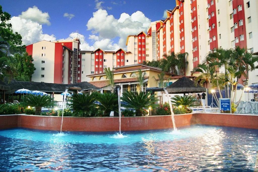Hot Springs Com Banheira Hidromassagem Na 3* Caldas Novas