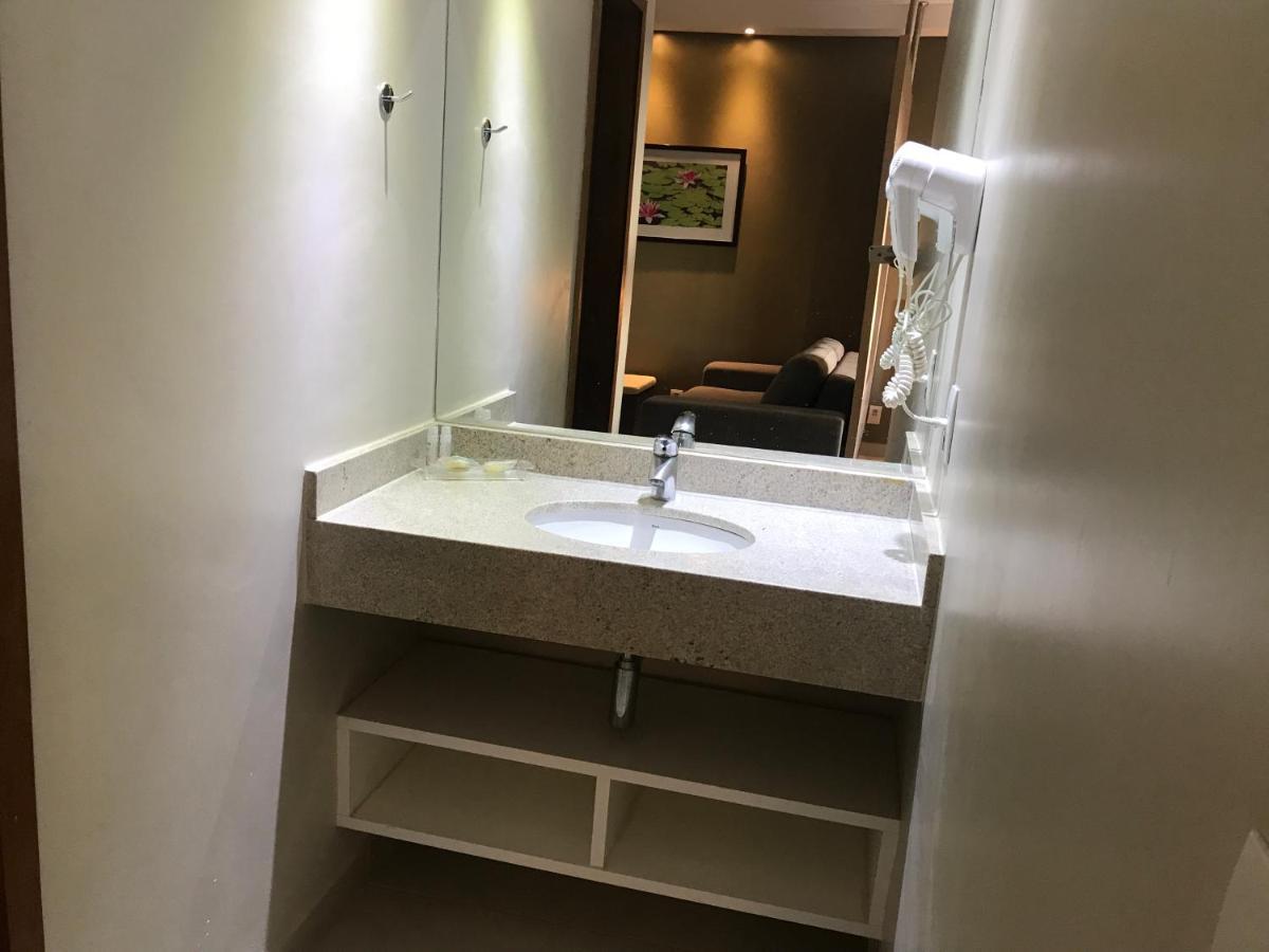 Hotel Hot Springs Com Banheira Hidromassagem Na 3*